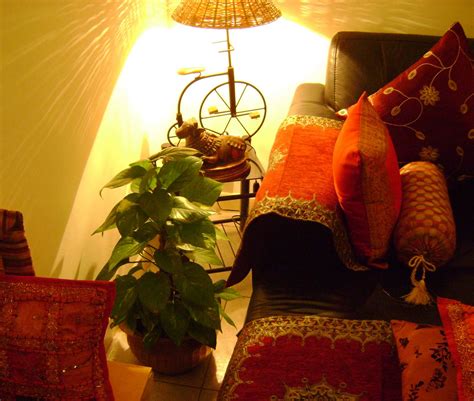 Mix and match to create an indian interior design. Ethnic Indian Decor: An Ethnic Indian Home in Singapore