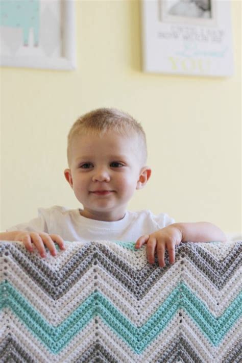Single Crochet Chevron Blanket In Mint Gray And White Daisy Farm Crafts