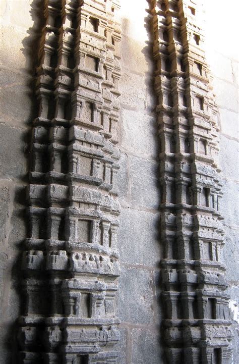 Tamilnadu Tourism Kailasanathar Temple Tharamangalam Temple Pillars