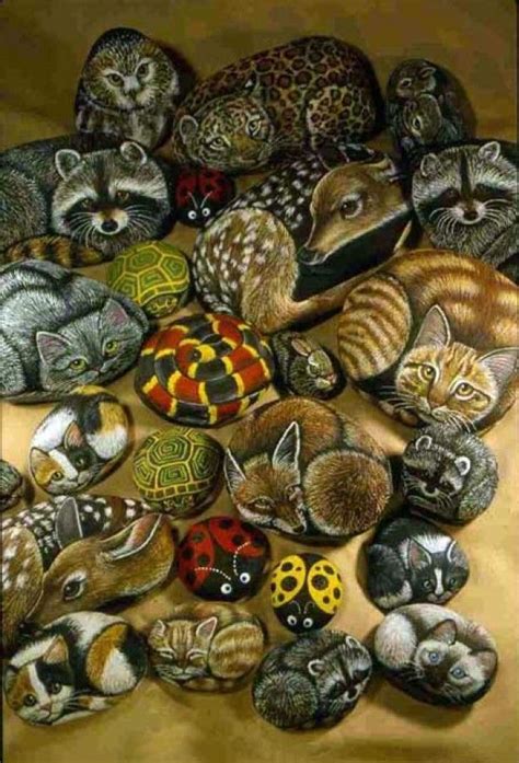 With some minimal work of painting, you can turn those you can make many creative painted stones for your home and garden. 50 Garden Decorating Ideas Using Rocks And Stones