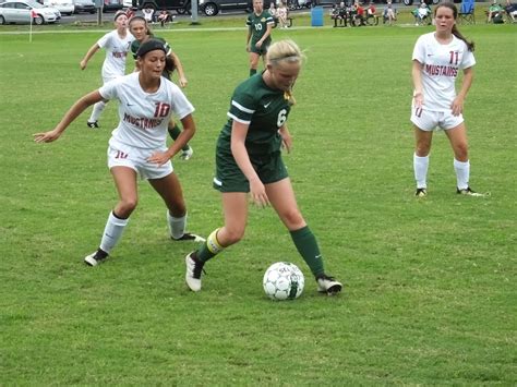 UHA Second Half Onslaught Dooms McCracken | Your Sports Edge 2021