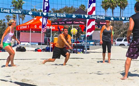 Fall 4v4 Coed Beach Volleyball League In Long Beach Saturday Mornings