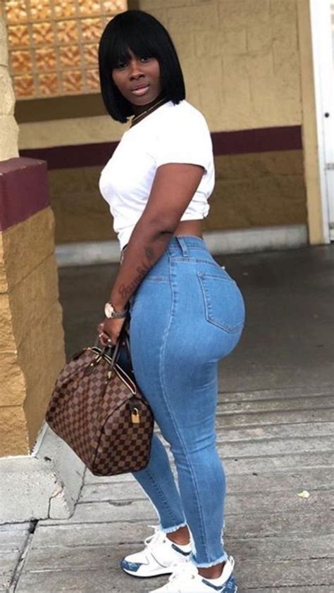 yummy😍 booty jeans fashion black beauties