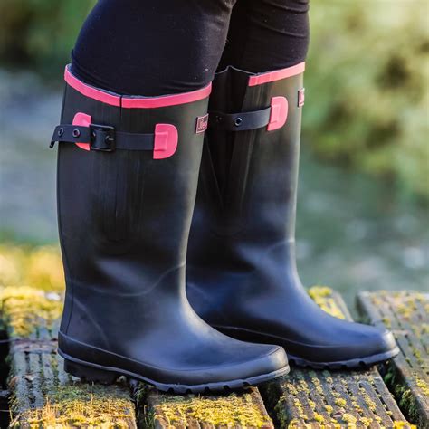Extra Wide Calf Rain Boots In Black 23 Inch Calf Fit Wide In Foot