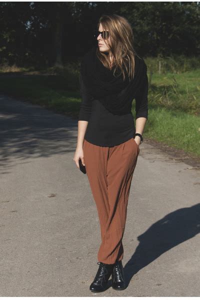Brown Handm Pants Black Vintage Boots Black Zara Tops A Sunny Day