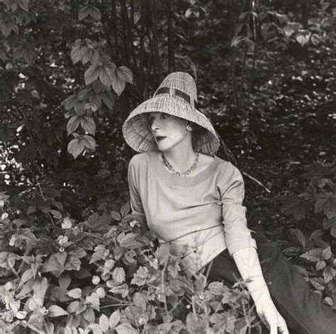 Lady diana cooper family, childhood, life achievements, facts, wiki and bio of 2017. Lady Diana Cooper -Cecil Beaton Photo | Diana cooper ...