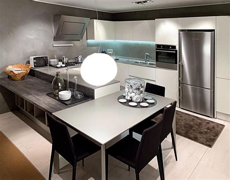 Relegada durante muchos años al olvido, la cocina se ha y si lo que queremos es crear una cocina moderna, lo mejor para lograrlo es seguir los consejos y las pautas básicas que. Cucina con penisola La Casa Moderna GEA a Como - Sconto 50%