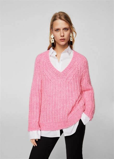 Getting Cold In Town Here Are 20 Oversize Sweaters You Can Buy Online The Blonde Salad