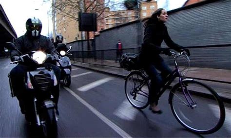 Police Risk Prosecution Over Moped Crime Chases Police The Guardian