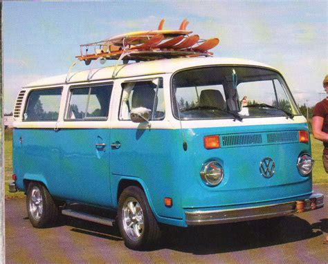 De volkswagen bus werd gebouwd tussen 1950 en 1979 en werd een icoon van de jaren '60 met vele bijnamen zoals 'microbus'. Wagenswest 1973-79 Volkswagen bus 2.5" dropped spindles ...