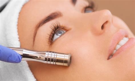 Four Facial Pamper Package The Lipo Lounge Groupon