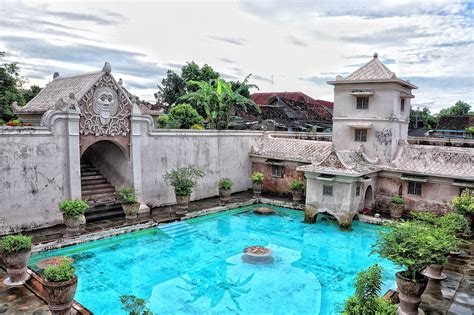 Tempat wisata di kulon progo jogja ini tengolong baru. 10 Tempat Wisata Yang Paling Indah dan Menarik di Yogyakarta