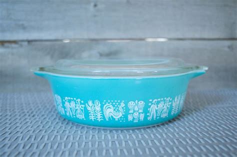 Pyrex Butterprint Casserole W Lid Pt Pint White Etsy Pyrex