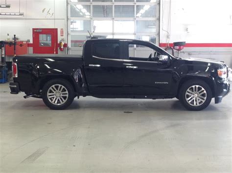Lowered On Factory 18s Chevy Colorado And Gmc Canyon