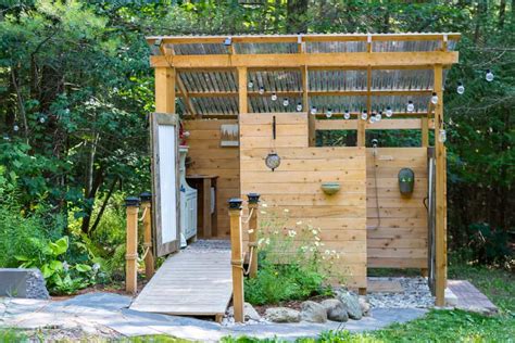 31 Outdoor Bathroom Ideas Unique Outdoor Bathroom Designs