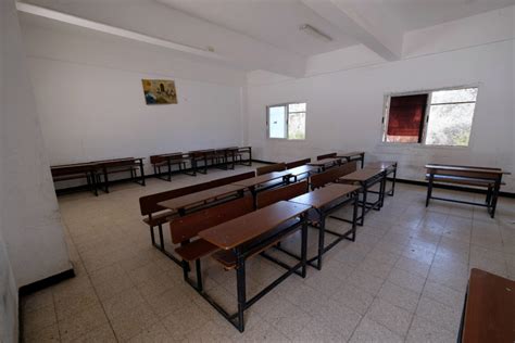 .εκπαίδευσης, τα σχολεία θα μείνουν κλειστά από τη τρίτη 24 δεκεμβρίου 2019 έως και τη τρίτη 7 ιανουαρίου 2020, για τις εορτές των χριστουγέννων, της άρθρο 3 διακοπές, αργίες και εορταστικές εκδηλώσεις. ΔΗΜΟΤΙΚΑ ΣΧΟΛΕΙΑ ΠΟΤΕ ΑΝΟΙΓΟΥΝ: Υβριδική τηλεόραση ερτ ...