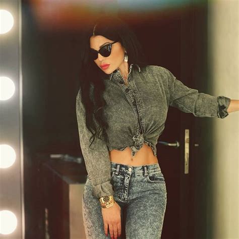 Haifa Wehbe On Instagram “people Say I Act Like I Dont Care Its Not An Act 🙂 Haifawehbe