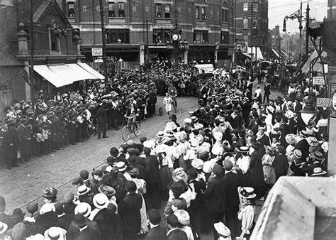 The stories of the first two london olympiads as we anticipate the third. 50 stunning Olympic moments: the epic 1908 marathon - in ...