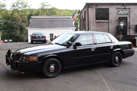 Many departments are switching to the taurus and. 2005 Ford Crown Victoria P71 Police Interceptor - YouTube