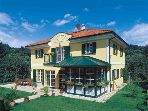 Vergleichen sie die angebote mehrerer baufirmen und fragen sie unverbindlich & kostenlos kataloge an. Fertighaus "Landhaus Salzburg" | VARIO-HAUS Fertigteilhäuser