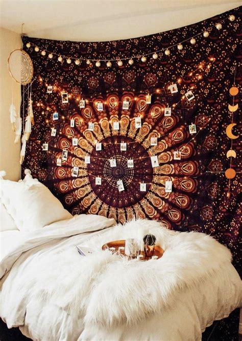 Why not consider graphic over? 40 LED Photo Clips in 2020 | Room tapestry, Aesthetic room ...