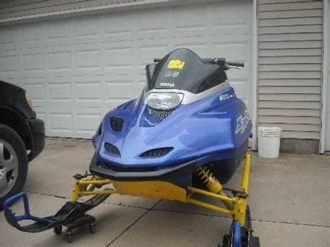 However, i'm partial to the suzuki. 2001 Yamaha SXR Triple 600 Snowmobile for Sale in Port ...