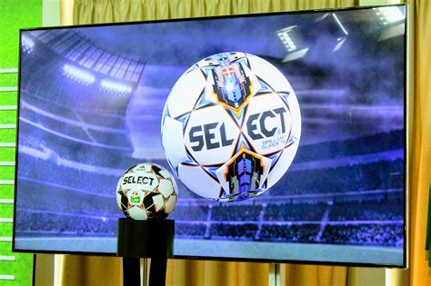 Surpriza este pozitionarea lui cretu, care va juca pe postul de mijlocas, desi gigi becali a spus in repetate randuri ca il va folosi drept fundas central, conform gazetei sporturilor. Asa am trait Botosani - Dinamo - Onlinesport.ro