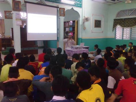 Majlis pentauliahan peserta arprm smk dato' penggawa barat, pontian. IKRAM Pontian: July 2011