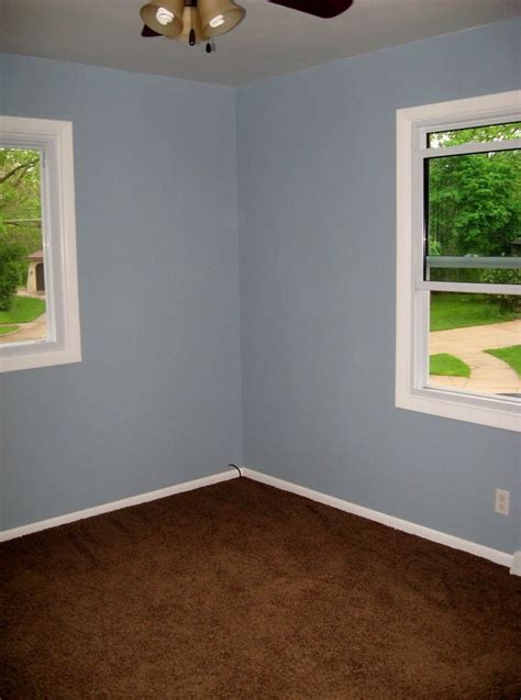 This is why we're offering you this cheat sheet, so you'll always hit the bullseye when choosing clothes and interior decor. what colour paint goes with brown carpet | Brown carpet ...