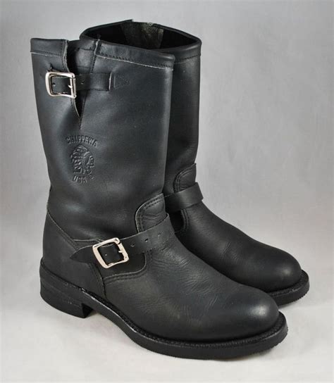 Originally a boot for firemen working on steam railway engines (hence the term engineer in the boot's name). Chippewa Black Leather Buckle Strap Motorcycle Boots size ...