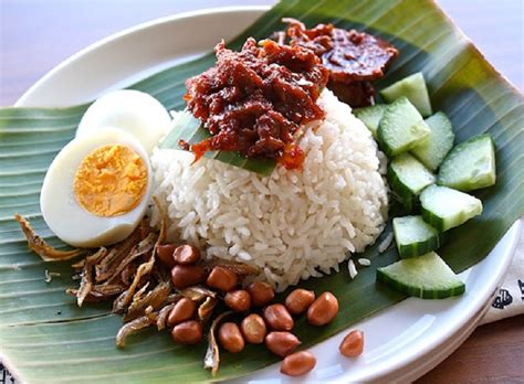 In fact, it has been called the unofficial national dish of malaysia. Pemuda Malaysia Ini Berjaya Membuka Restoran Nasi Lemak Di ...