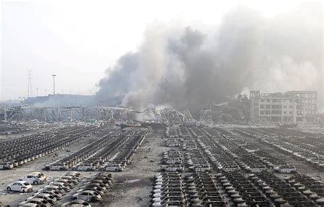 Huge Explosions In Chinas Tianjin Port Area Kill 17 Hurt 400 The
