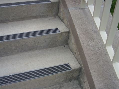 Anti Slip Safety Stair Nosings And Treads Non Slip Walkway Products
