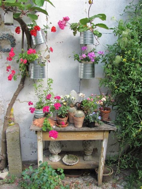 Zunächst findest du hier eine übersicht verschiedener blumentische unserer wahl. Garten-anders: Ein Blumentisch für den Garten