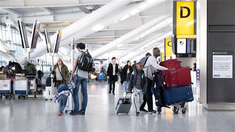 Heathrow Workers Announce 8 Day Strike As Talks Fail Causing Chaos For Holidaymakers Mirror