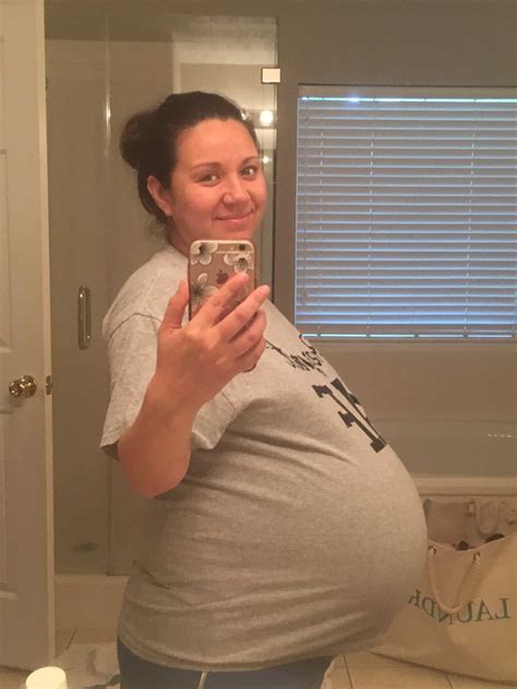 Pregnant Twins Belly Telegraph