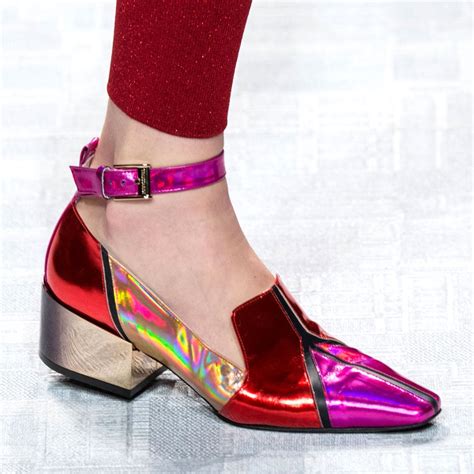 Grab the finest fashion shoes at alibaba.com and raise your shoe game a level higher. Best Runway Shoes at Milan Fashion Week Spring 2017 ...