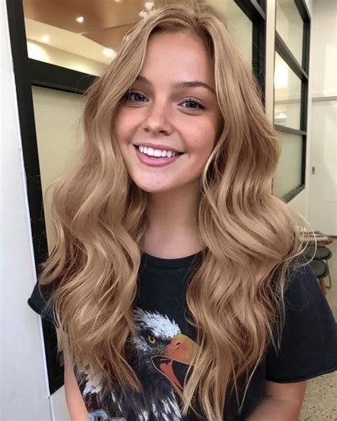 Trend Watch Honey Blond Hair Is The Sweetest Hair Color In 2022