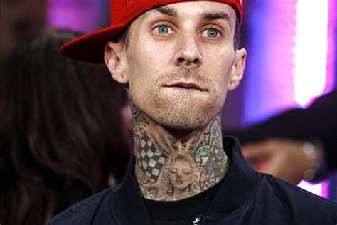 Travis barker flies for first time since deadly crash. Travis Barker settles suit over plane crash - Deseret News