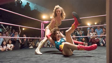 How Glow Recreates The Golden Age Of Lady Wrestling Tv Rolling Stone