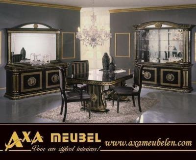 Weil im ziegelstein setzen sie dem leben ihrer mutter ein ende. italienische hochglanz versace AXA Wohnzimmer möbel angebote