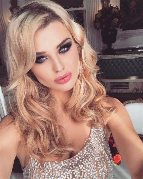 ballando con le stelle si fa sexy con la modella russa kseniya belousova giornale di sicilia