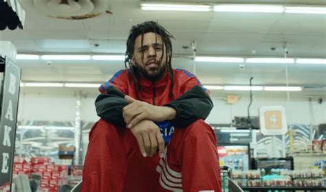 According to j.cole nation, this track was recorded right. J. Cole partage des visuels pour son dernier morceau 'Middle Child'