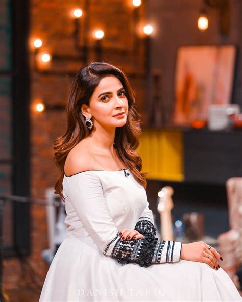 Bts Pictures Of Saba Qamar From Her Upcoming Project Reviewitpk