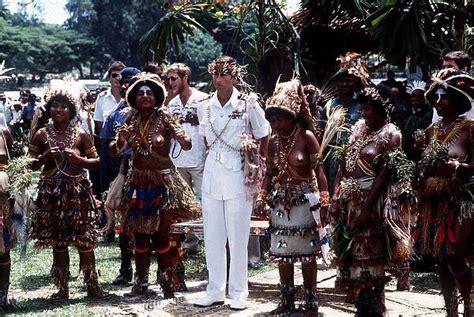 Prince Charles In Papua New Guinea Crowned 10th Lapan Of Photos Prints