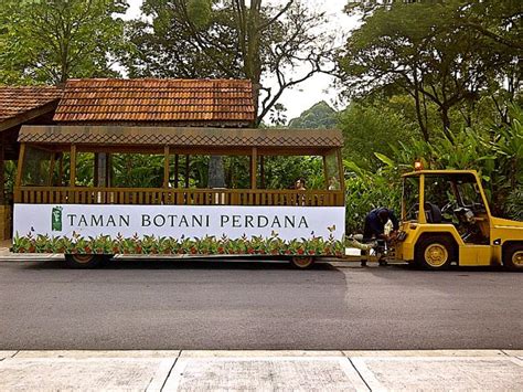 Royal lake club taman tasik perdana. I saw what you did at the Lake Gardens