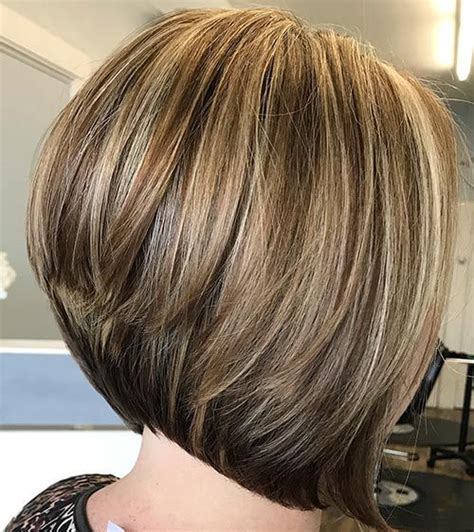 33 Chic Wedge Haircuts For Women And How To Do Them Wedge Haircut Choppy Bob Hairstyles Wedge
