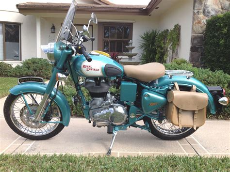 Royal Enfield Bullet Classic C5 Virtually NEW and MINT!!
