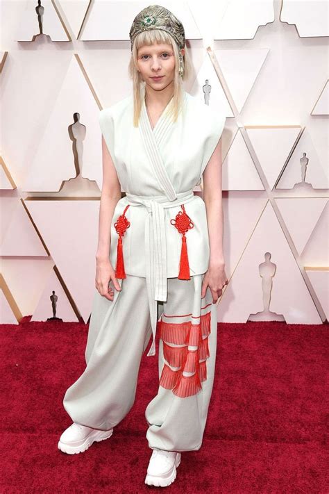 The Oscars Are Here See Every Single Star Hitting The Red Carpet At