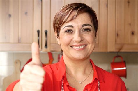 Nella quarta puntata della quinta stagione della serie di food network fatto in casa per voi, dedicata ai cavalli di battaglia estivi, benedetta rossi, celebre. Benedetta Rossi, la video creator più amata dagli italiani